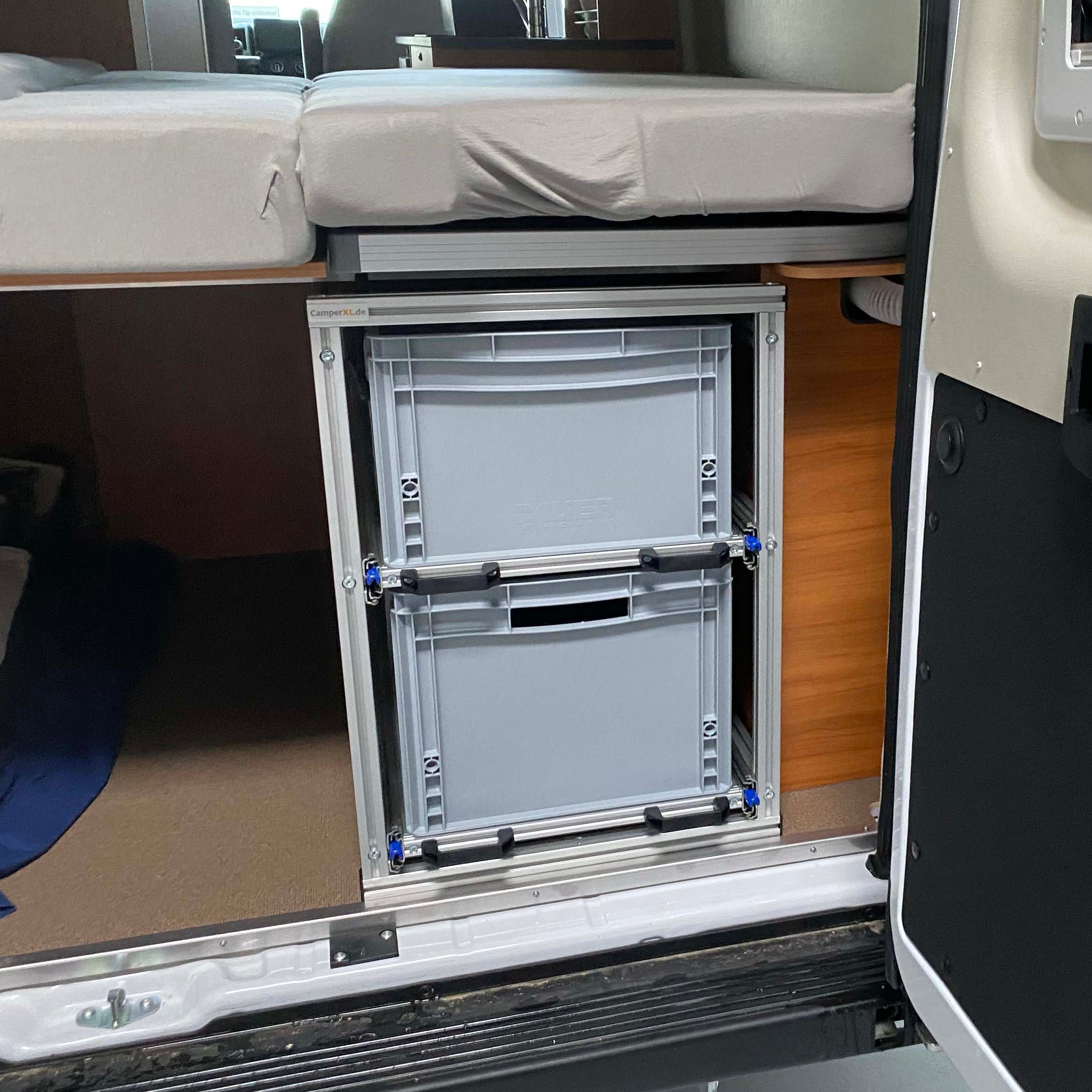 Eurobox-optimierter Stauraum Pössl Summit 640 Heckgarage